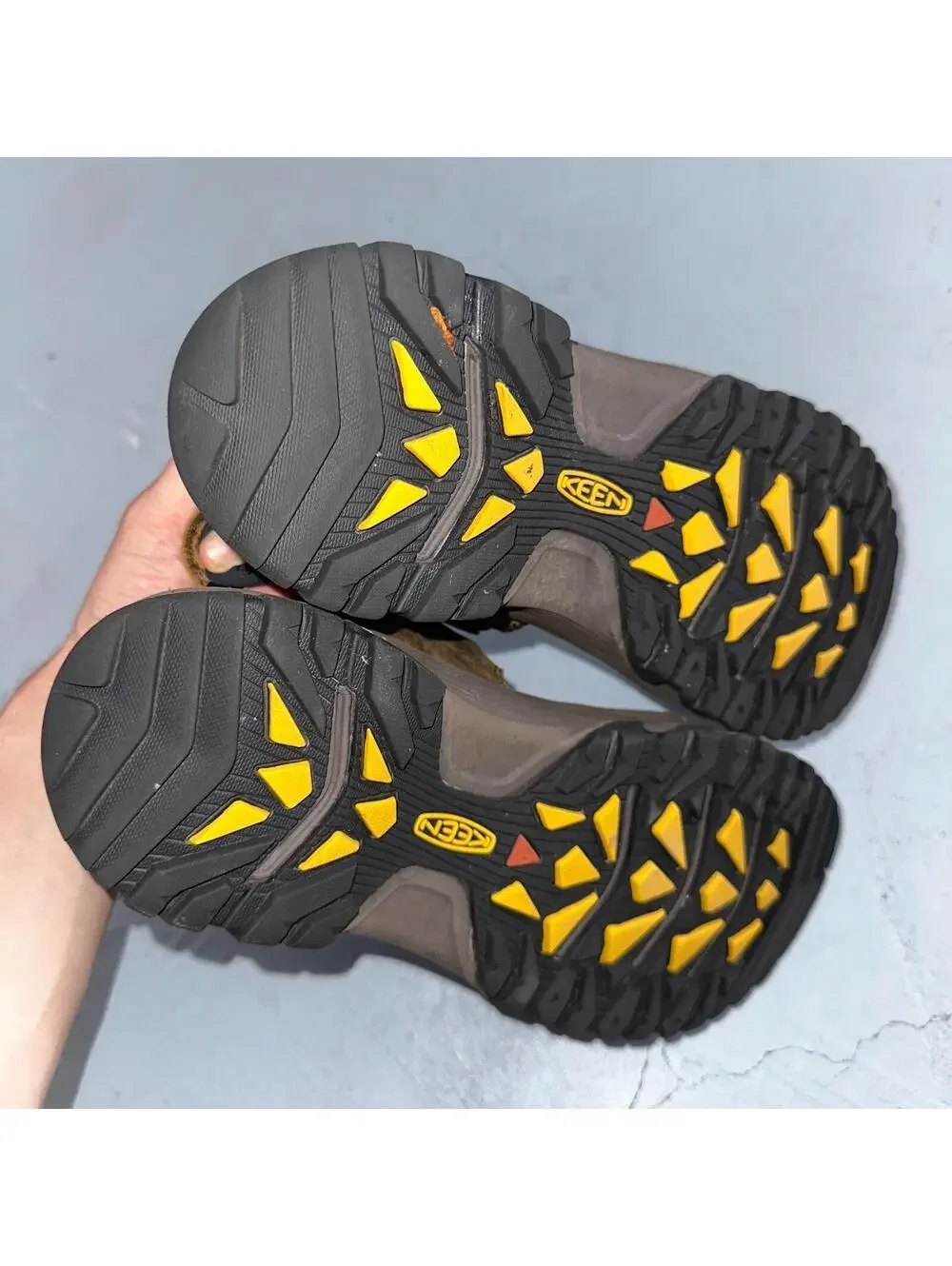 Keen US Mens Size 13 M Targhee III Open Toe Adjustable Waterproof Sandal Brown